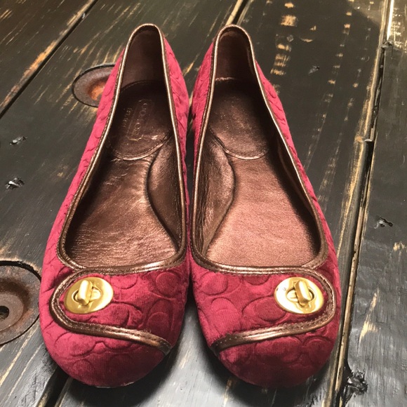 Coach Velvet Flats with Gild Twist-lock - Picture 1 of 10